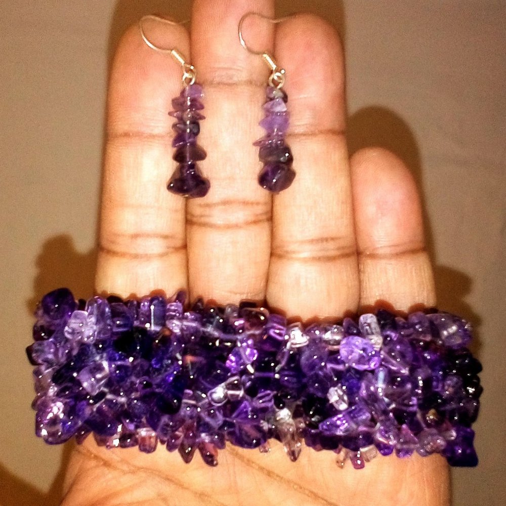 Earring & Bracelet Set: Silver Amethyst Chip Earrings w/ Stretchy Bracelet